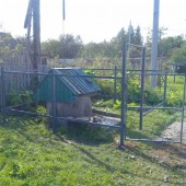 Колодец Выстав, ограда с калиткой